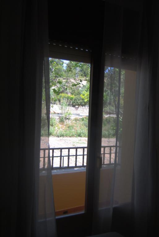 Hostal Braseria Tivissa Exterior photo